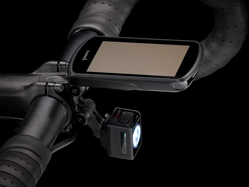 Trek Domane SL 6 eTap Gen 3 Carbon Road Bike 2022 in Crimson and Trek Black-11